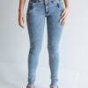 Jean chupin skinny nevado celeste con faja