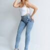 Jean chupin skinny nevado celeste con faja